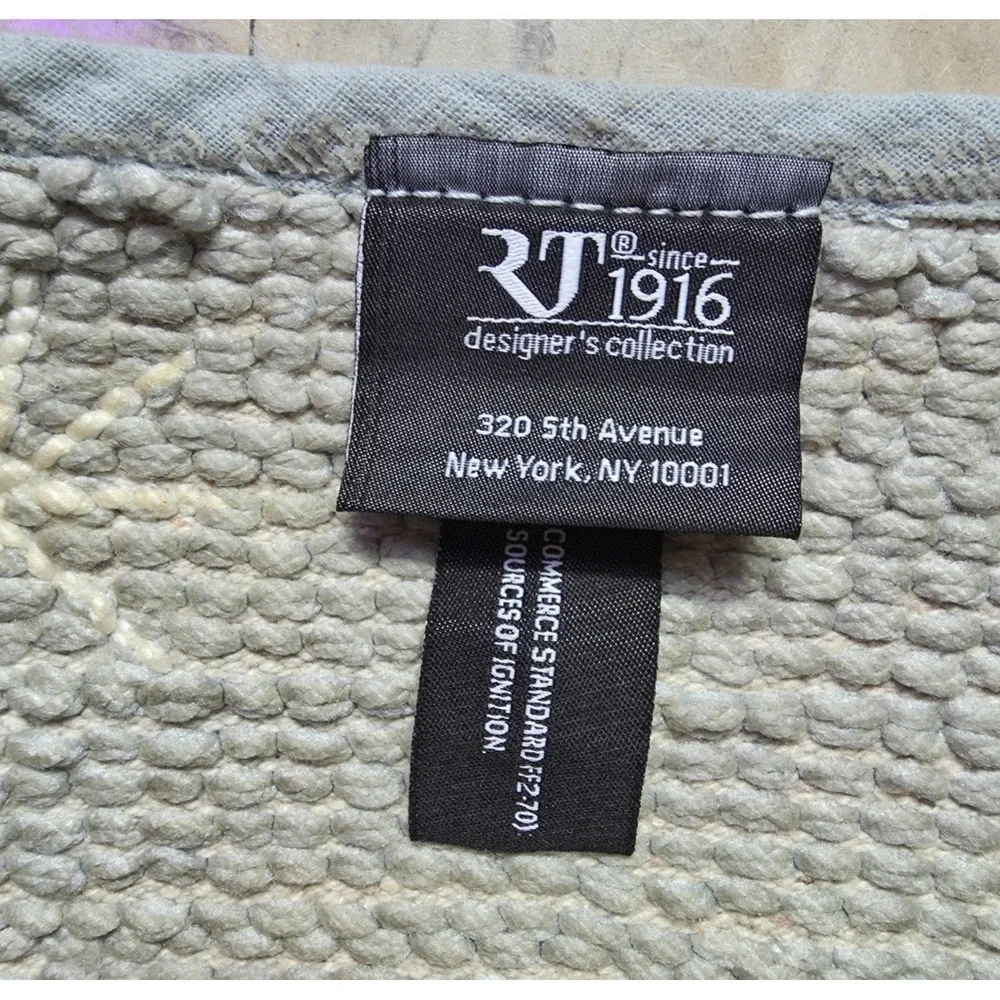 RT 1916 Designer Cool Santa Christmas Bath Rug 18x30 Grey Snowflakes RGCS257